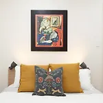 Huge 3 Bed Camperdown Garden Apt W Parking Aircon