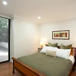 Huge 3 Bed Camperdown Garden Apt W Parking Aircon