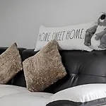 Kozyguru Ryde Cosy 2Bed Apt Free Parking Nry241