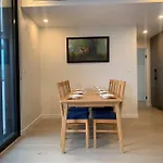 2 Bedroom In The Middle Of Sydney With Beautiful River View