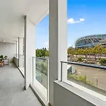 Commodious 2 Bedroom Apt In Op