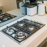Luxuary 3 Bedroom Apt With Large Internal Space