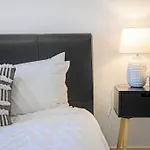 Parramatta Comfy- 2Bd-Free Parking -Netflix-Westfield