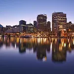 Darling Harbour Stunning City Location With Pool, Gym, Wifi, Netflix