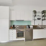Apartment At Cooper St