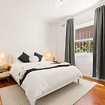 Beach-Side North Bondi