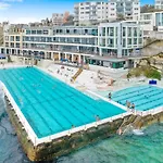 Beach-Side North Bondi