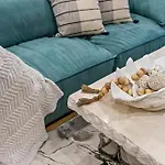 La Baia Luxury Penthouse Neutral Bay