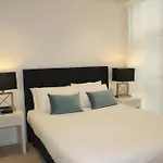 Large One Bedroom With Study-Alb09203