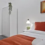 Hotel 64