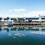Spacious & Cosy 2 Bedroom Apartment In Darling Harbour