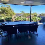 Chic Rose Bay Pad With Huge Outdoor Sunny Balcony