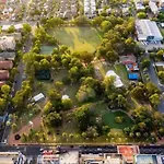 Airbnb - Burwood - Walk To Station - 2 Beds Apt