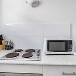 Quaint 1Bd On The Doorstep Of Manly Beach