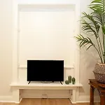 Large 4 Bed Beachside Haven 50M To Bondi Beach