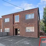 Burwood City Newly Renovated 2 Bed 2 Bath Free Private Parking Big Apt