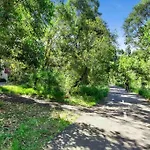Top Gem Family Stay - Olympic Park, Newington