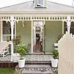 The East-Redfern Mansion On Chelsea