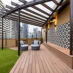 Apartment On Top Of The Park