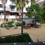 Buchn - 2Br In Balmain With Pool & Gym Facilities