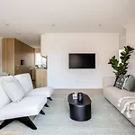 Kahlo Bondi - Luxury Escape - 3 Bedroom Furnished Apartments