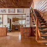 Rustic Private Room In Waterfront Beach Retreat 9 - Sharehouse