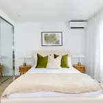 Kahlo Bondi - Luxury Escape - 1 Bedroom Furnished Apartments