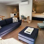 Stylish Parkside Retreat