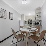 Campsie 2 Bed Spacious Apartment / Nca069