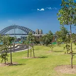 Beautiful 2-Bed Apartment With Ocean Views Of Barangaroo
