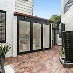 Paddington House Beautiful 2 Bedroom Terrace