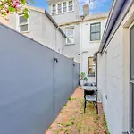 Stylish Terrace Oasis 2Br In Vibrant Surry Hills