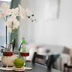 Entire Home In Wolli Creek