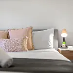 Premier Queen Room - Private - Prime Spot