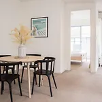 \'Perfectly Pyrmont\' Sun-Drenched Nordic Simplicity