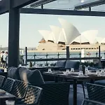 Sydney Cbd Stylish Water View Apartment 58