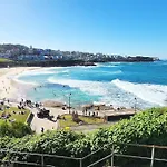 Private Bronte Beach House With Ocean Views And Parking
