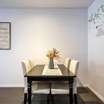 \'The Patio\' Live Like A Local In Spacious Comfort