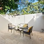 Cbd Chic 3 Bedroom Stay - Walk To Darling Harbour & Fish Market.