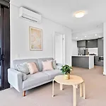 Urban Lifestyle Retreat In Sydney Olympic Park