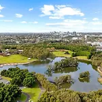 Urban Lifestyle Retreat In Sydney Olympic Park