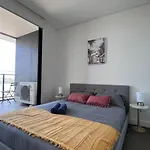 Your Luxury Weekend Getaway In Wentworth Point