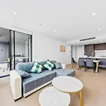 Luxury Apartment Overlooking Macquarie University