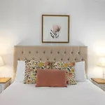 Harbourfront Meets Heritage Chic Near Barangaroo
