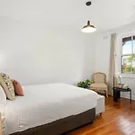 Harbourfront Meets Heritage Chic Near Barangaroo