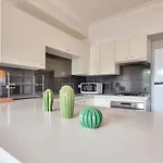 Cozy 2 Bedroom Apartment Surry Hills