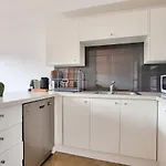 Cozy 2 Bedroom Apartment Surry Hills