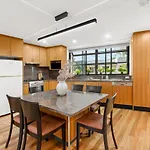 Balmain Retreat - 2Br + Study
