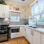 1 Private Single Room In Carramar 1