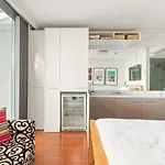 Cosy Studio With City Views